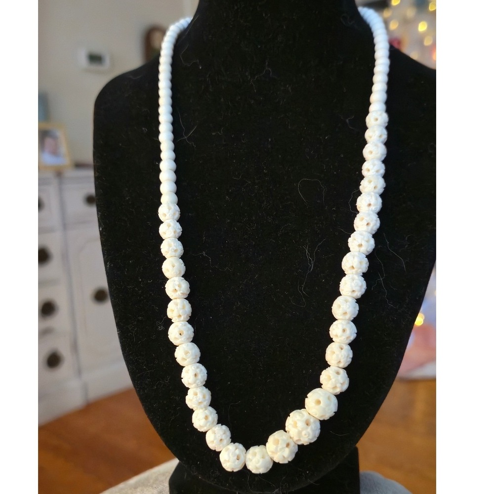 Celluloid Carved Necklace Cream Vintage 18in